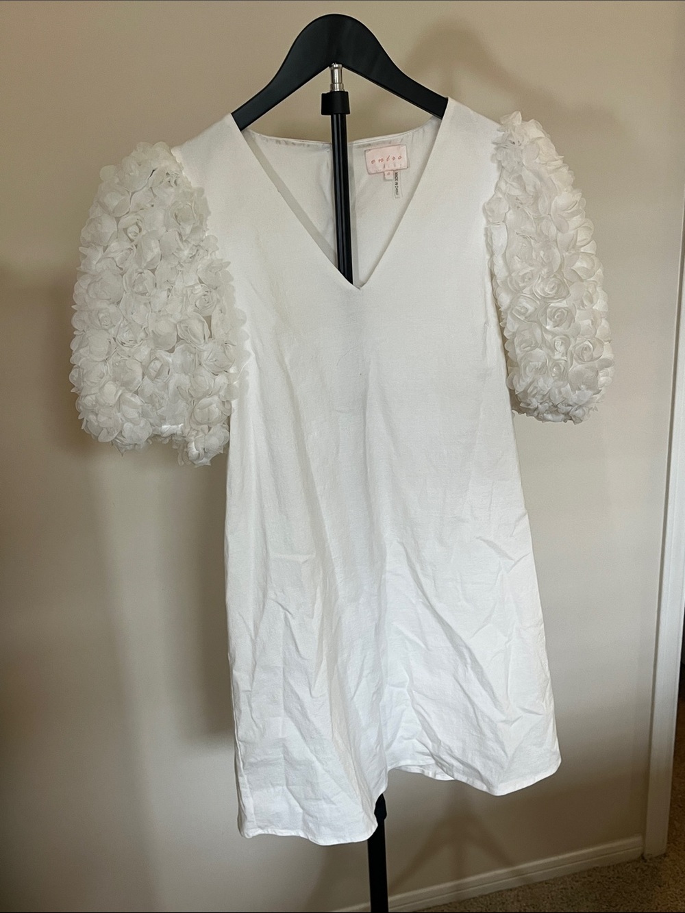 entro White Dress with Floral Puff Sleeves